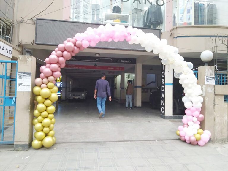 Balloon Gate 16 service eventtouchint