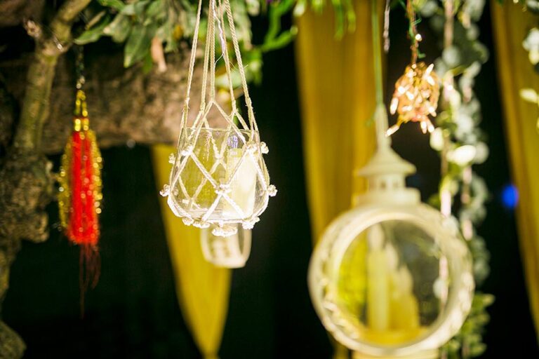 Holud Sondha 03 83 service eventtouchint