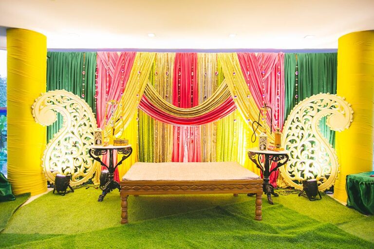 Holud Sondha 04 20 service eventtouchint