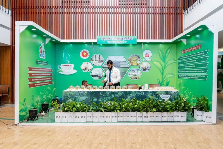 Tea Day 2022 04 service eventtouchint